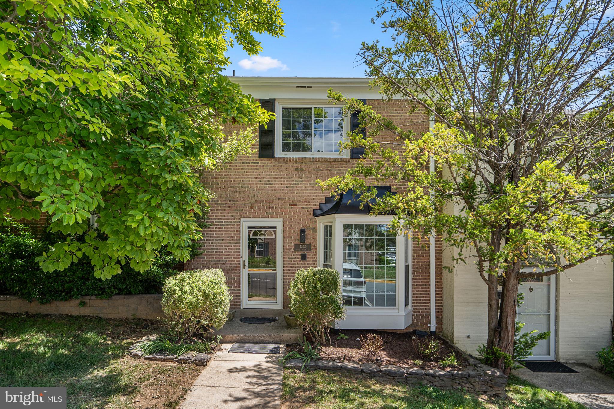 PINECREST HEIGHTS - Residential