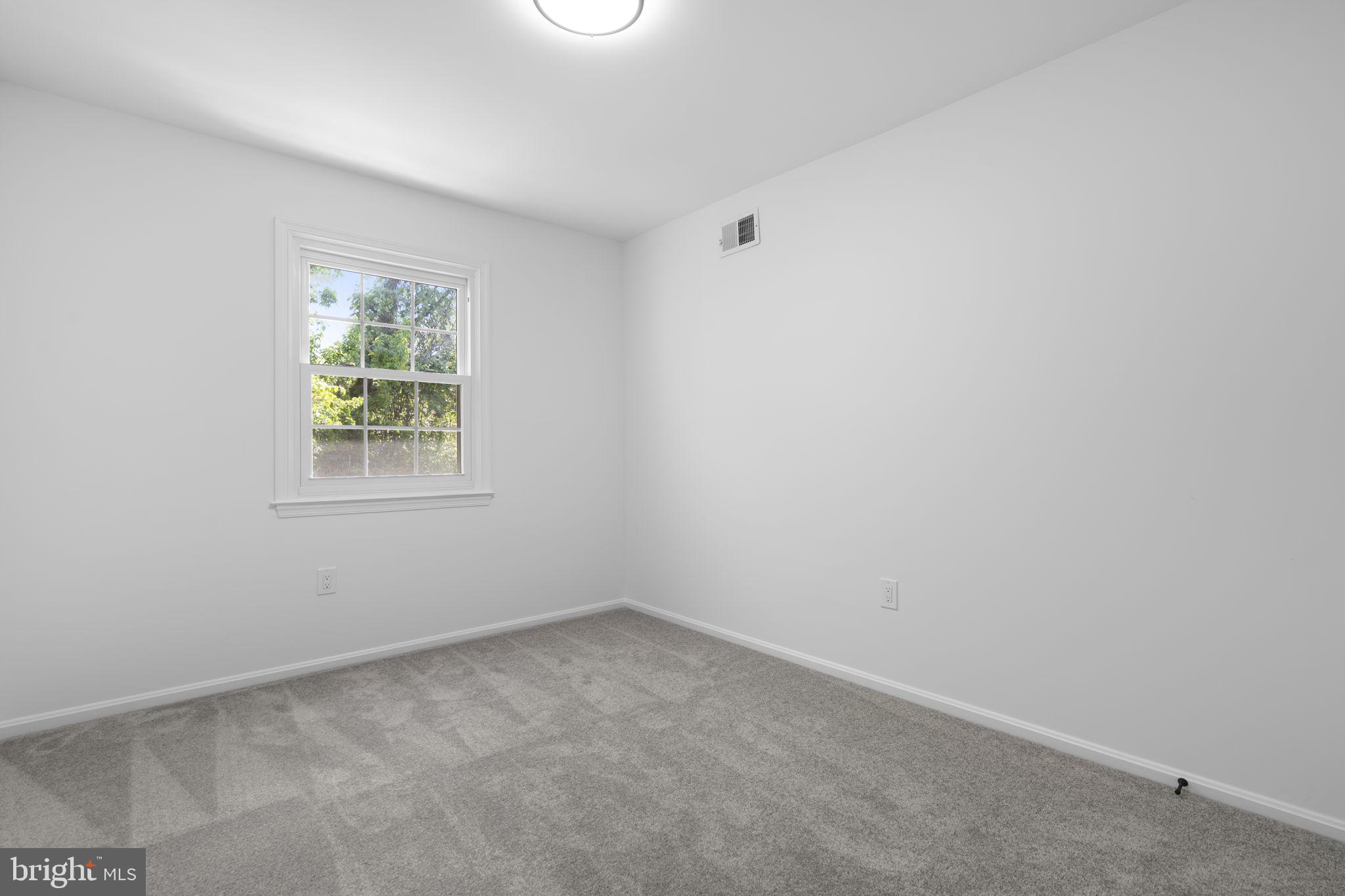 PINECREST HEIGHTS - Residential