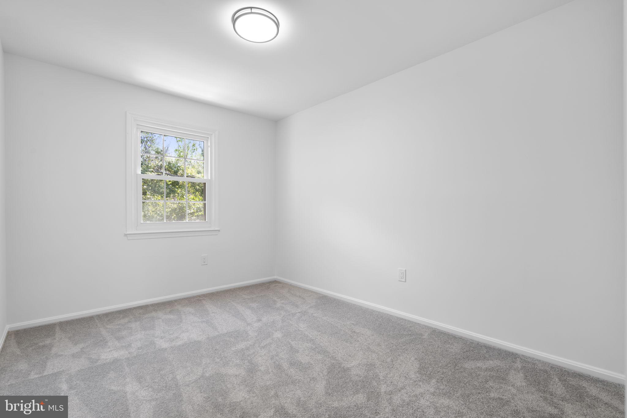 PINECREST HEIGHTS - Residential