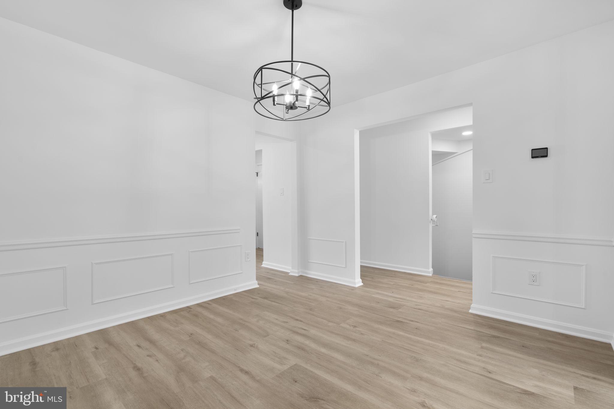 PINECREST HEIGHTS - Residential
