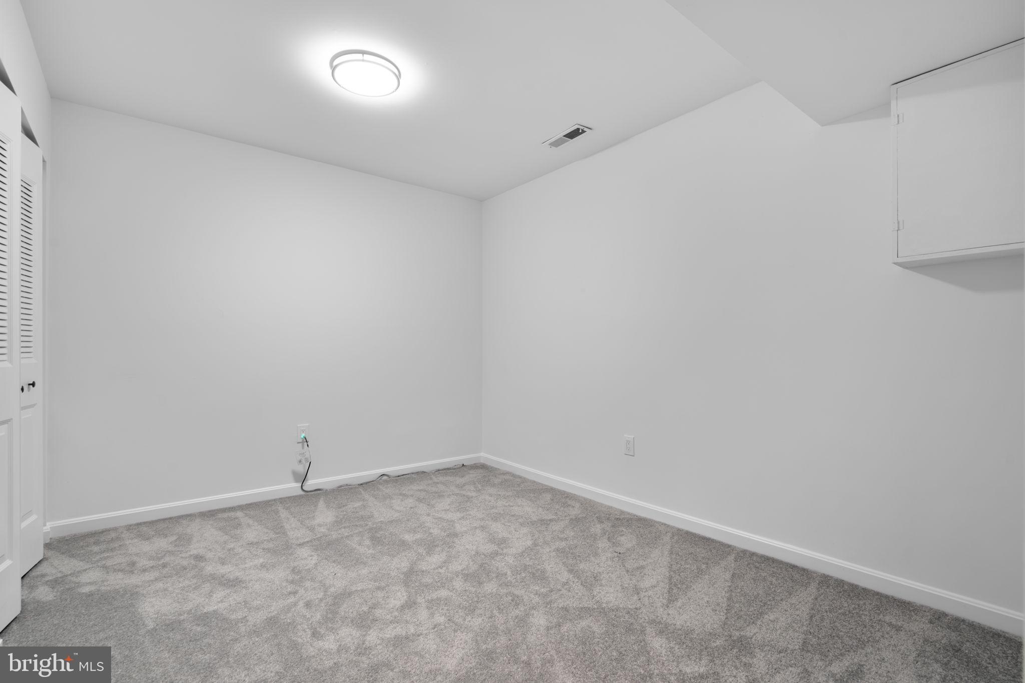 PINECREST HEIGHTS - Residential