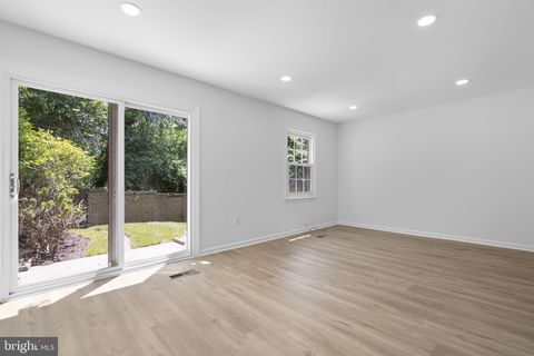 Tiny photo for 4543 Pinecrest Heights Drive, ANNANDALE, VA 22003 (MLS # VAFX2310528)