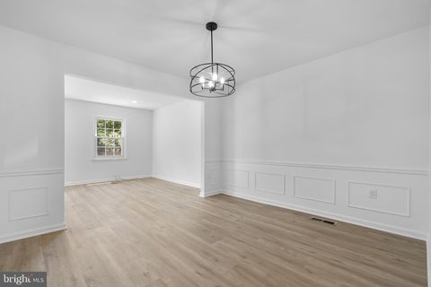 Tiny photo for 4543 Pinecrest Heights Drive, ANNANDALE, VA 22003 (MLS # VAFX2310528)