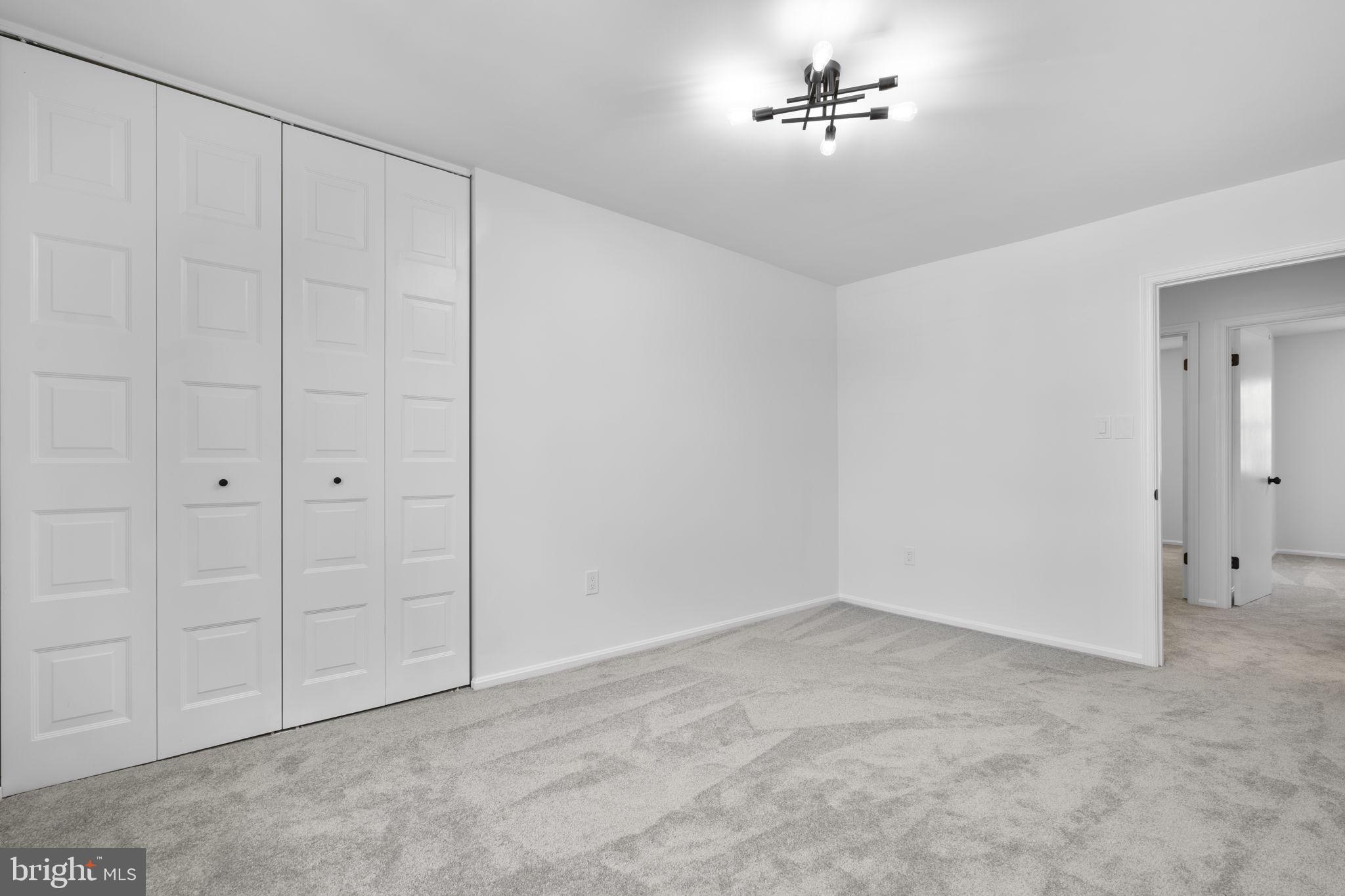 PINECREST HEIGHTS - Residential
