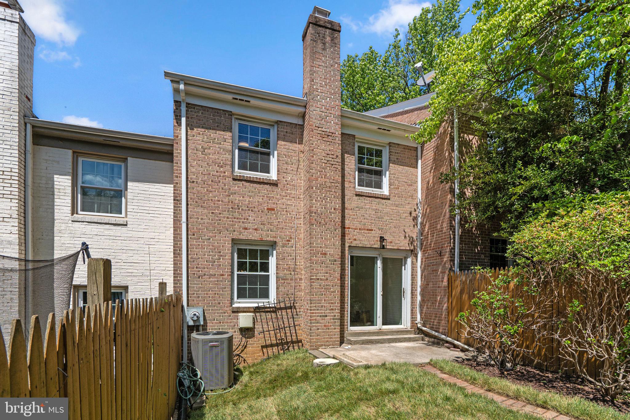 PINECREST HEIGHTS - Residential