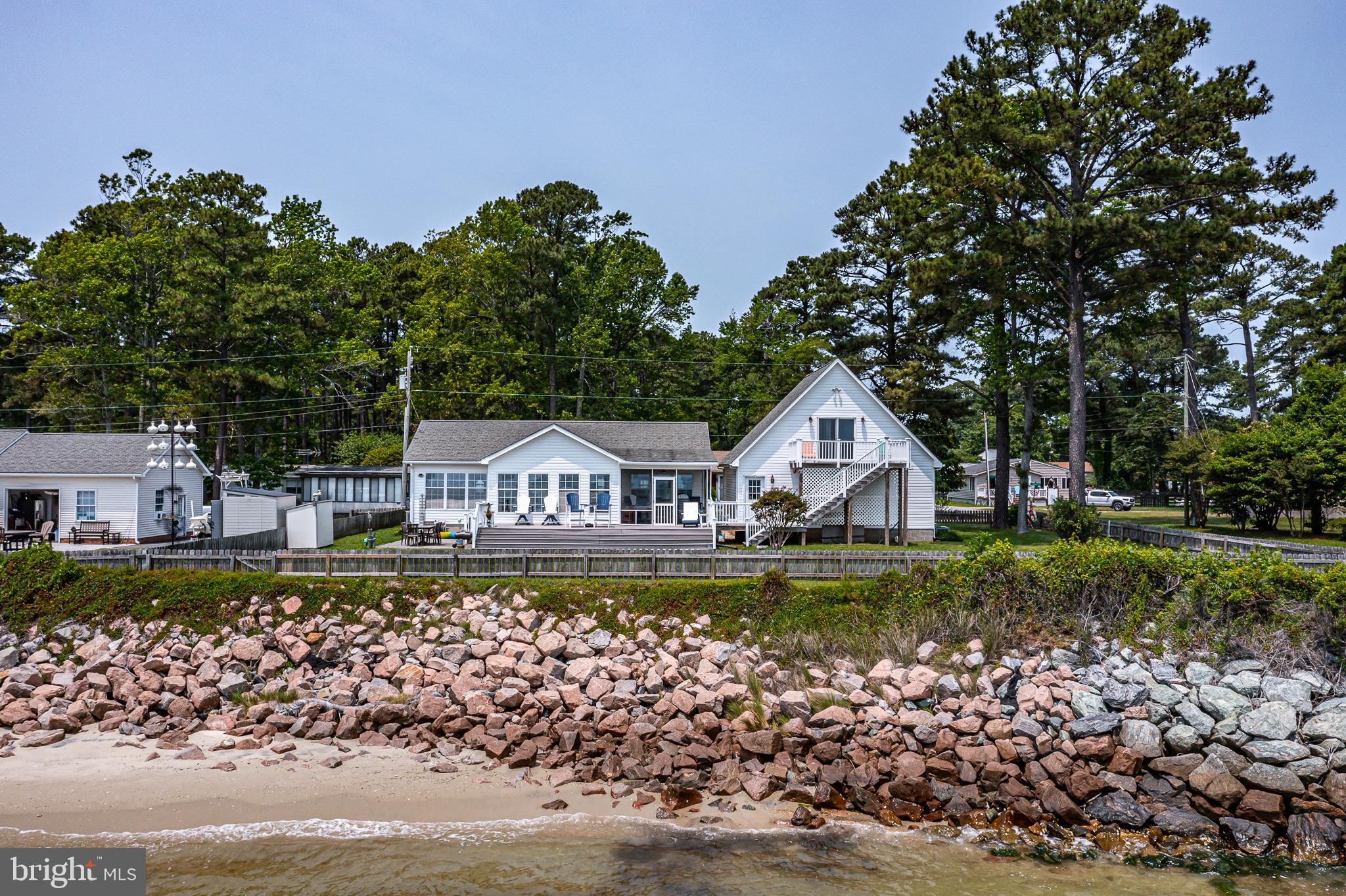 FLEETON BEACH - Residential