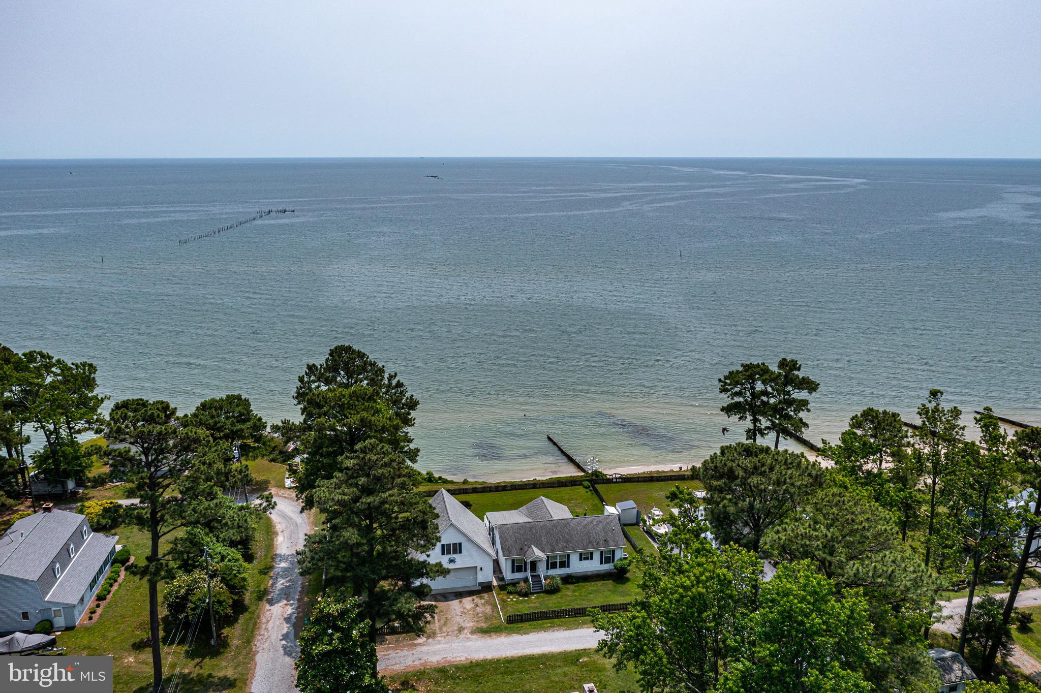 FLEETON BEACH - Residential
