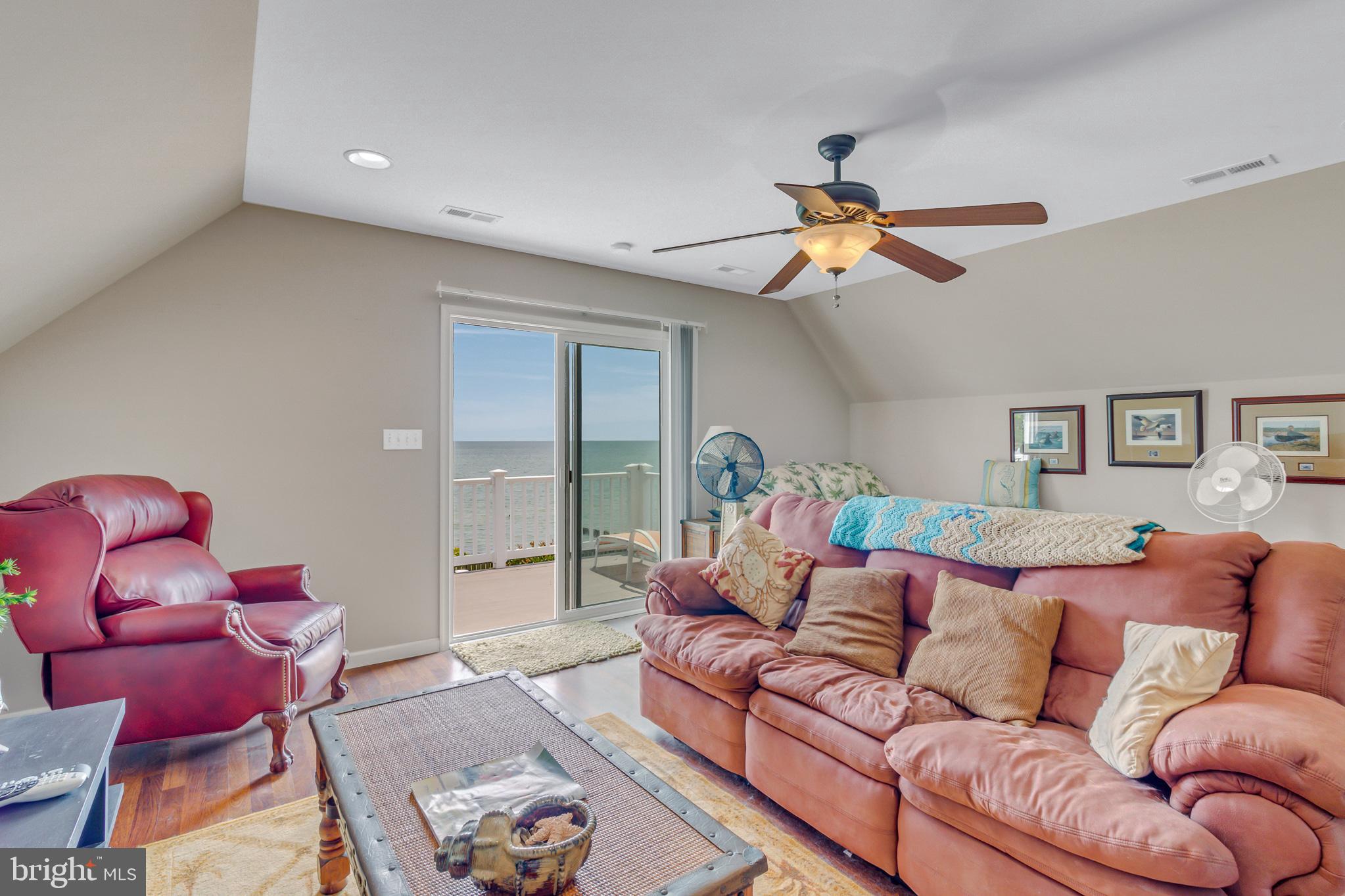 FLEETON BEACH - Residential