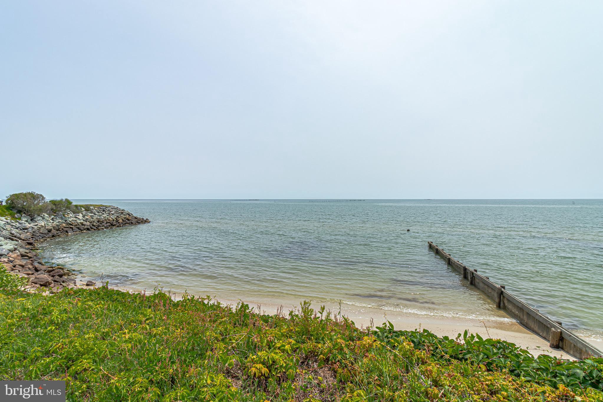 FLEETON BEACH - Residential