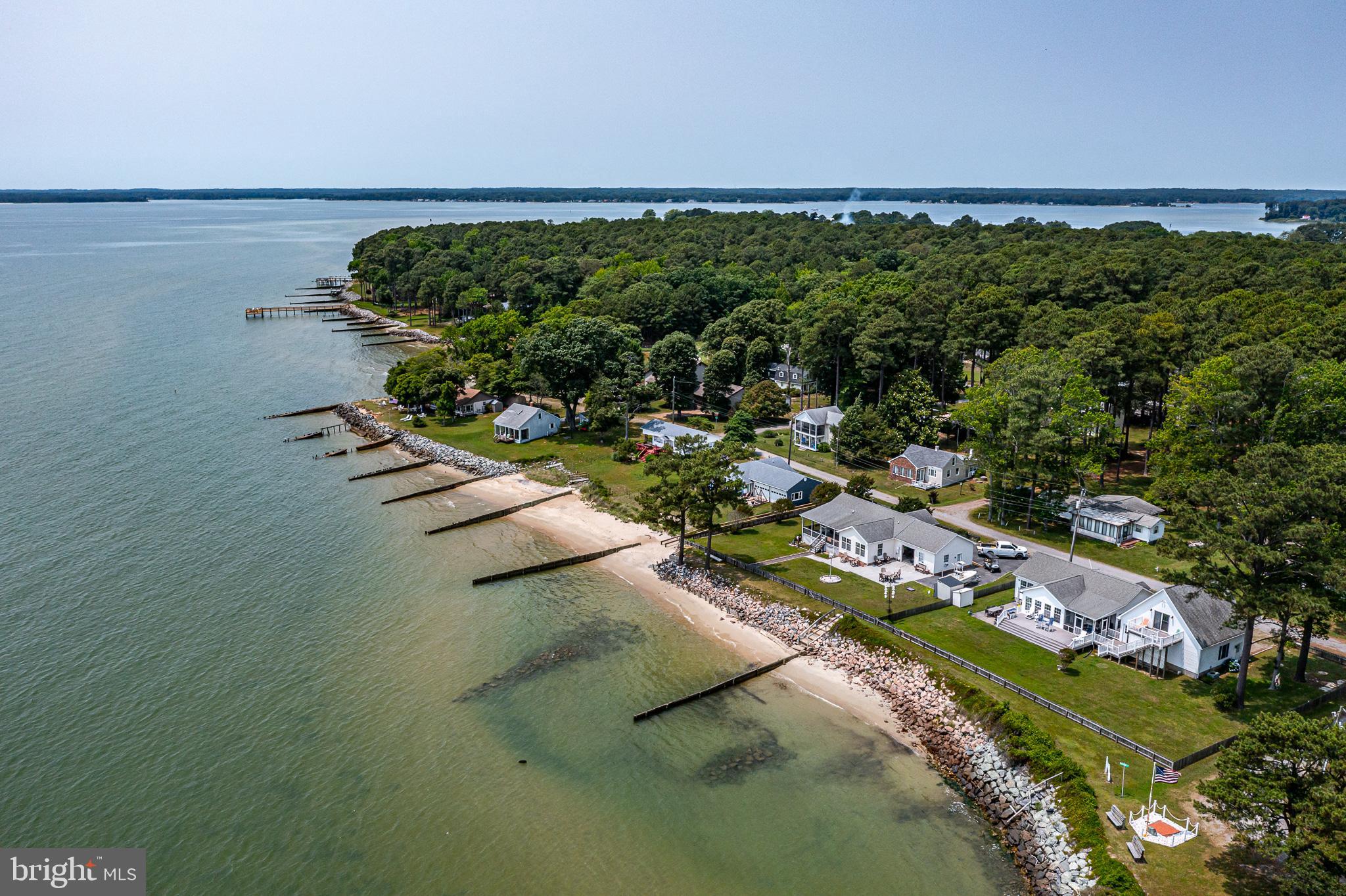 FLEETON BEACH - Residential