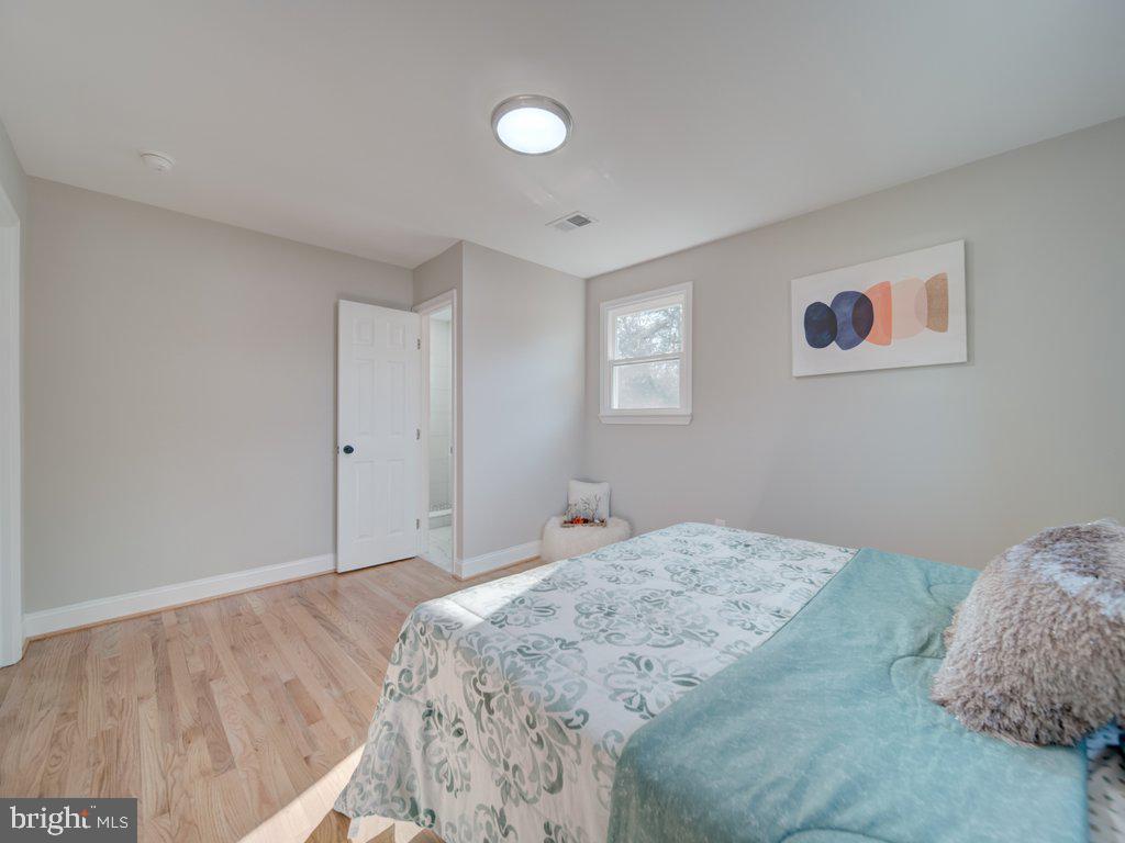 WARREN J WILLETT'S SUB - Residential