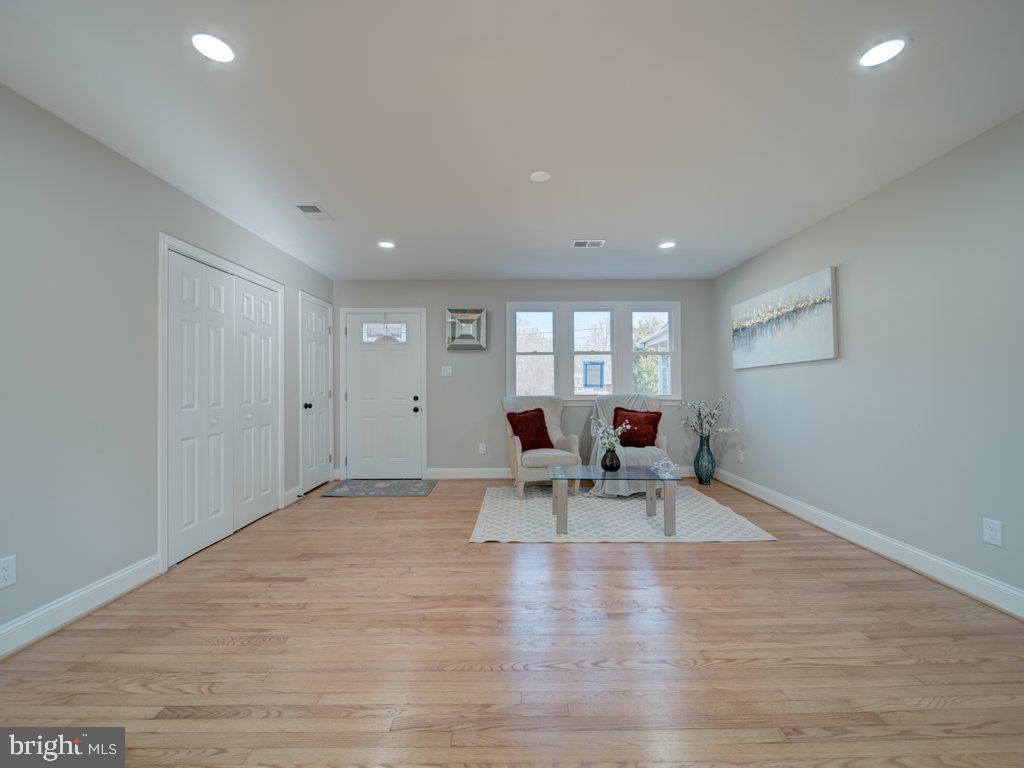 WARREN J WILLETT'S SUB - Residential