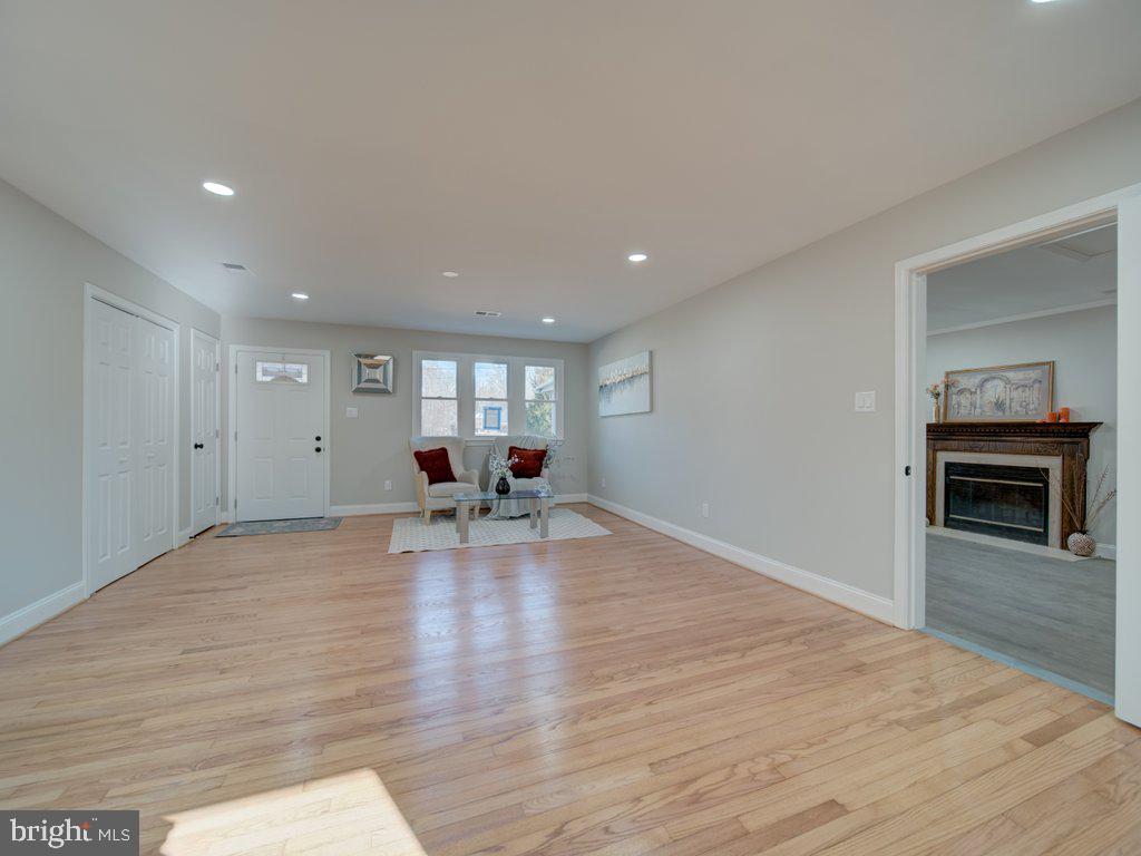 WARREN J WILLETT'S SUB - Residential