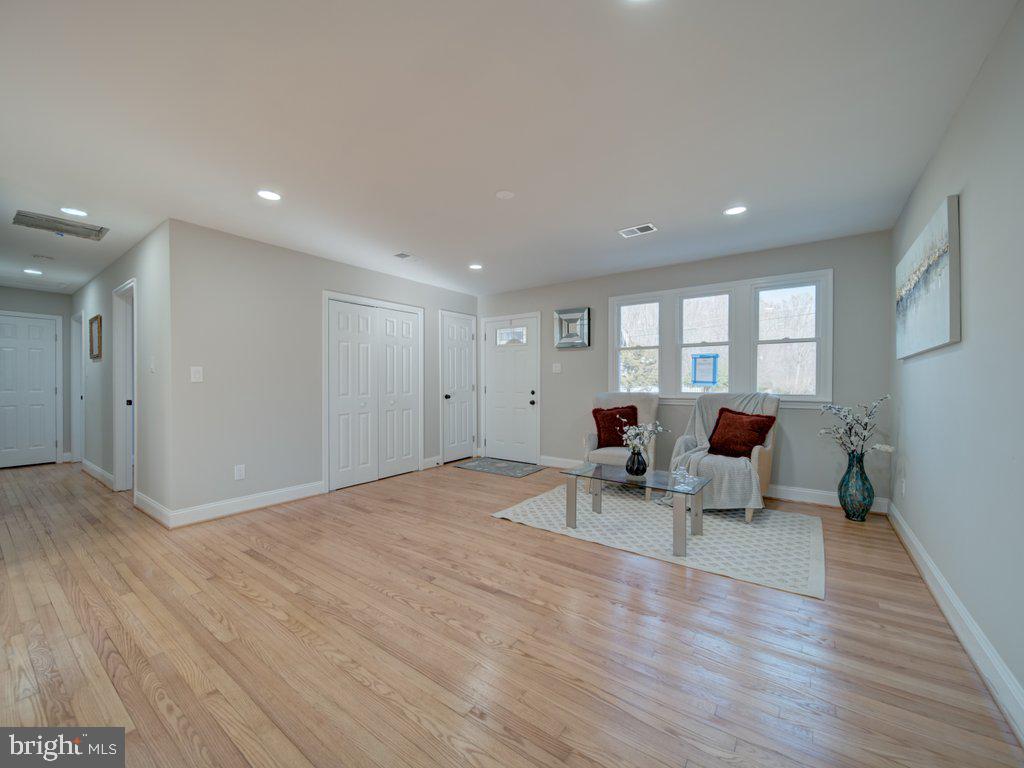 WARREN J WILLETT'S SUB - Residential