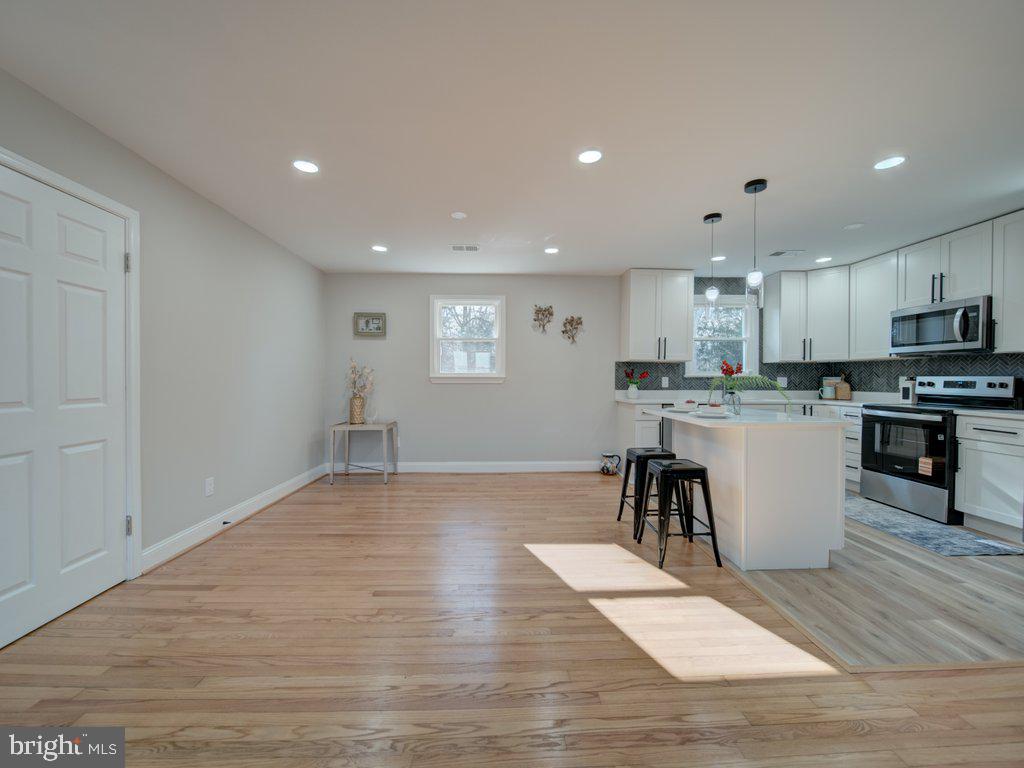 WARREN J WILLETT'S SUB - Residential