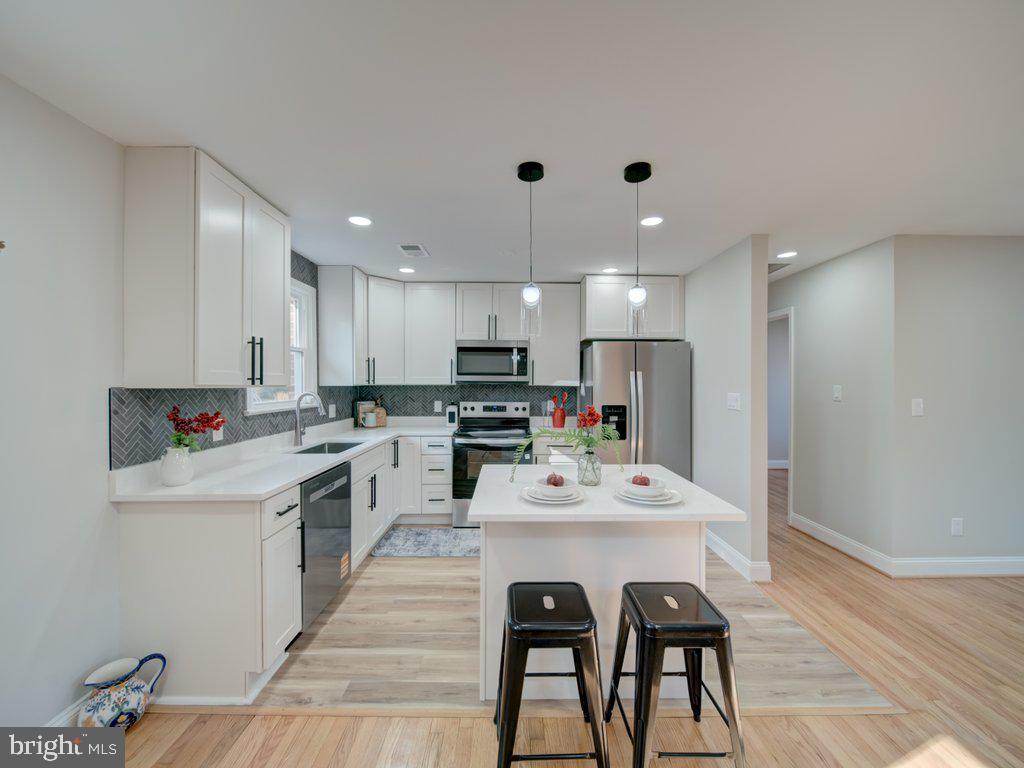 WARREN J WILLETT'S SUB - Residential