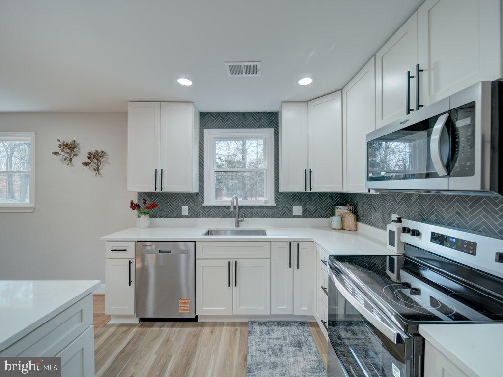 WARREN J WILLETT'S SUB - Residential