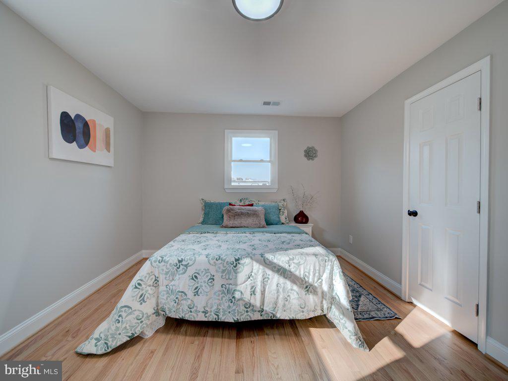 WARREN J WILLETT'S SUB - Residential