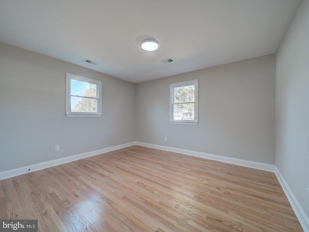 WARREN J WILLETT'S SUB - Residential