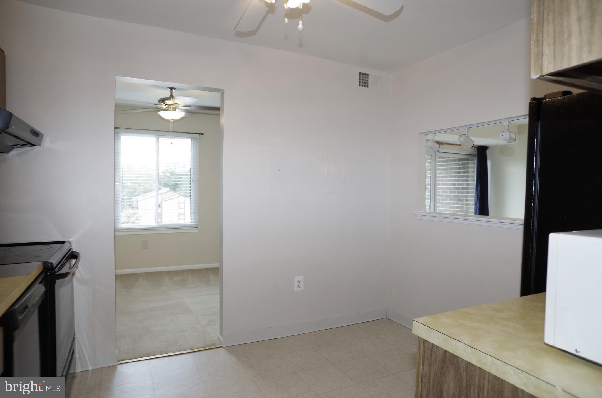 HAWTHORNE VILLAGE - Residential Lease