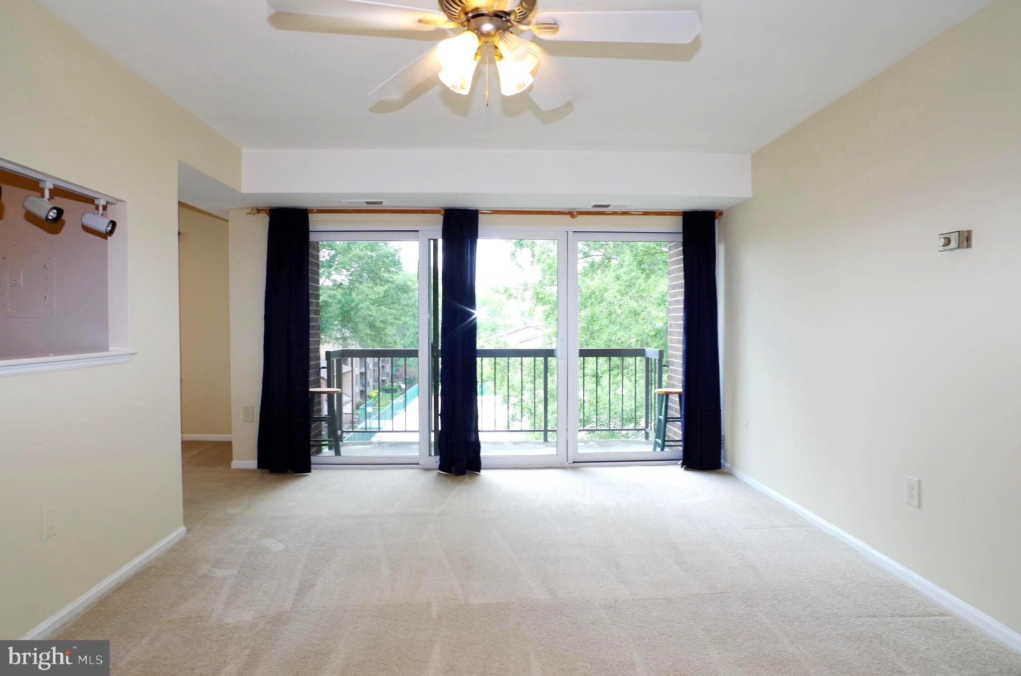 HAWTHORNE VILLAGE - Residential Lease