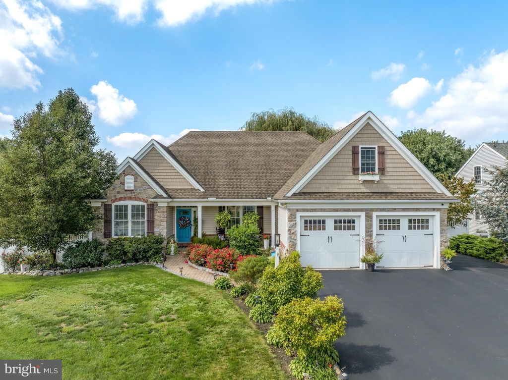 Photo of 132 Creekview Drive, PARADISE, PA 17562 (MLS # PALA2085496)