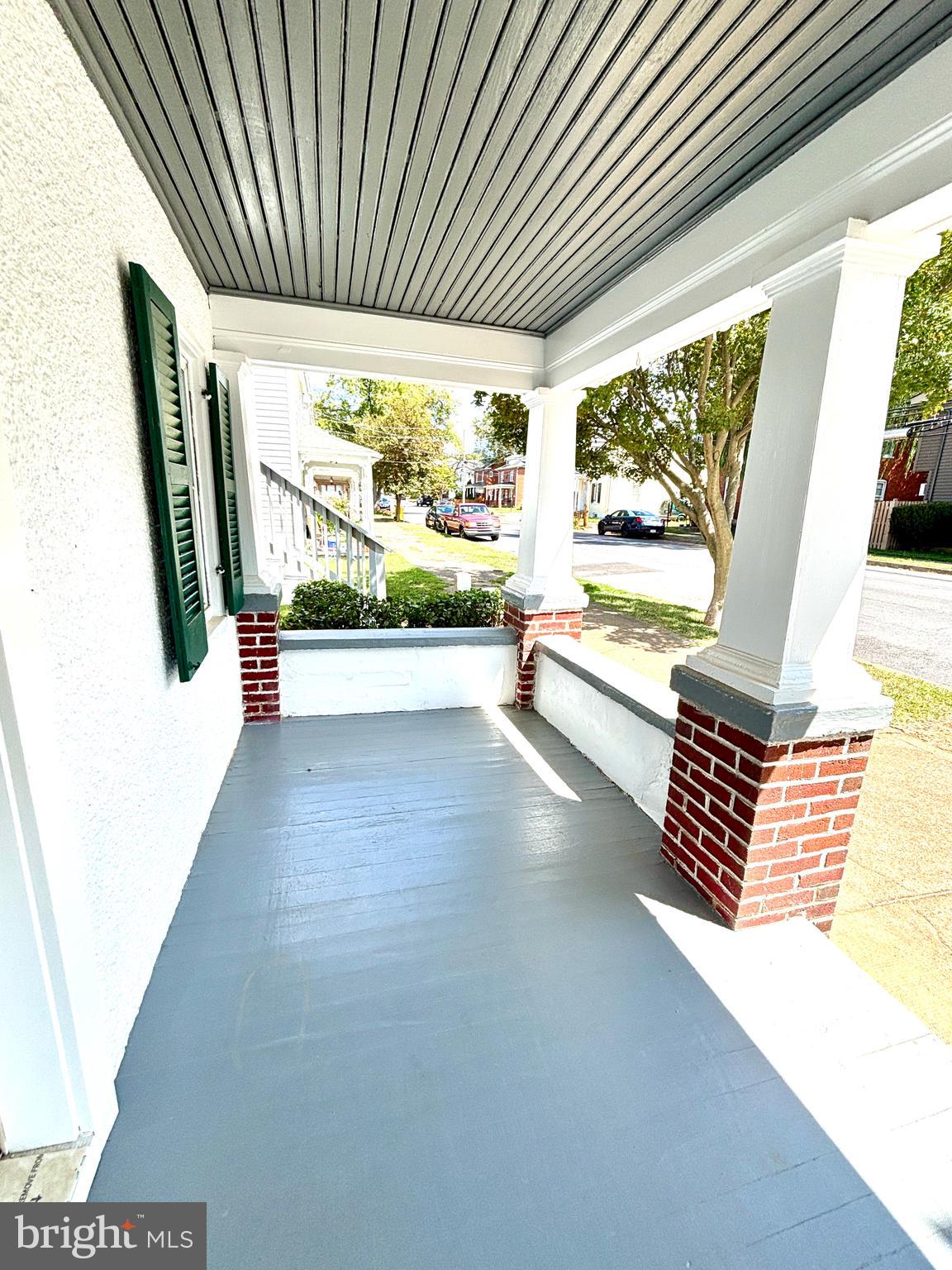 CHARLES TOWN - Residential Lease