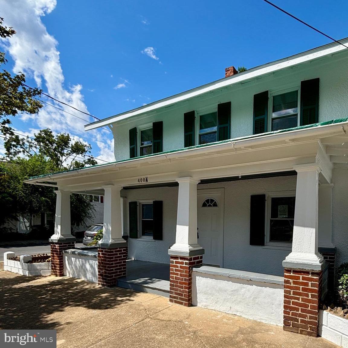 CHARLES TOWN - Residential Lease