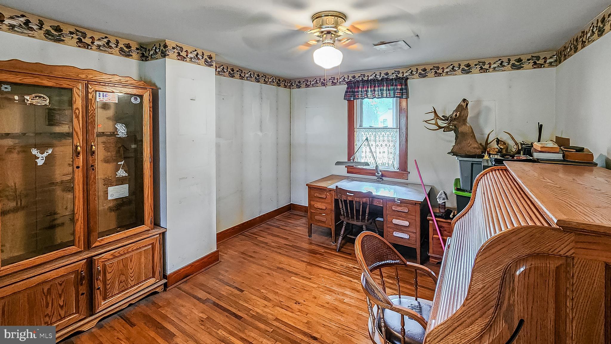 CRESAPTOWN - Residential