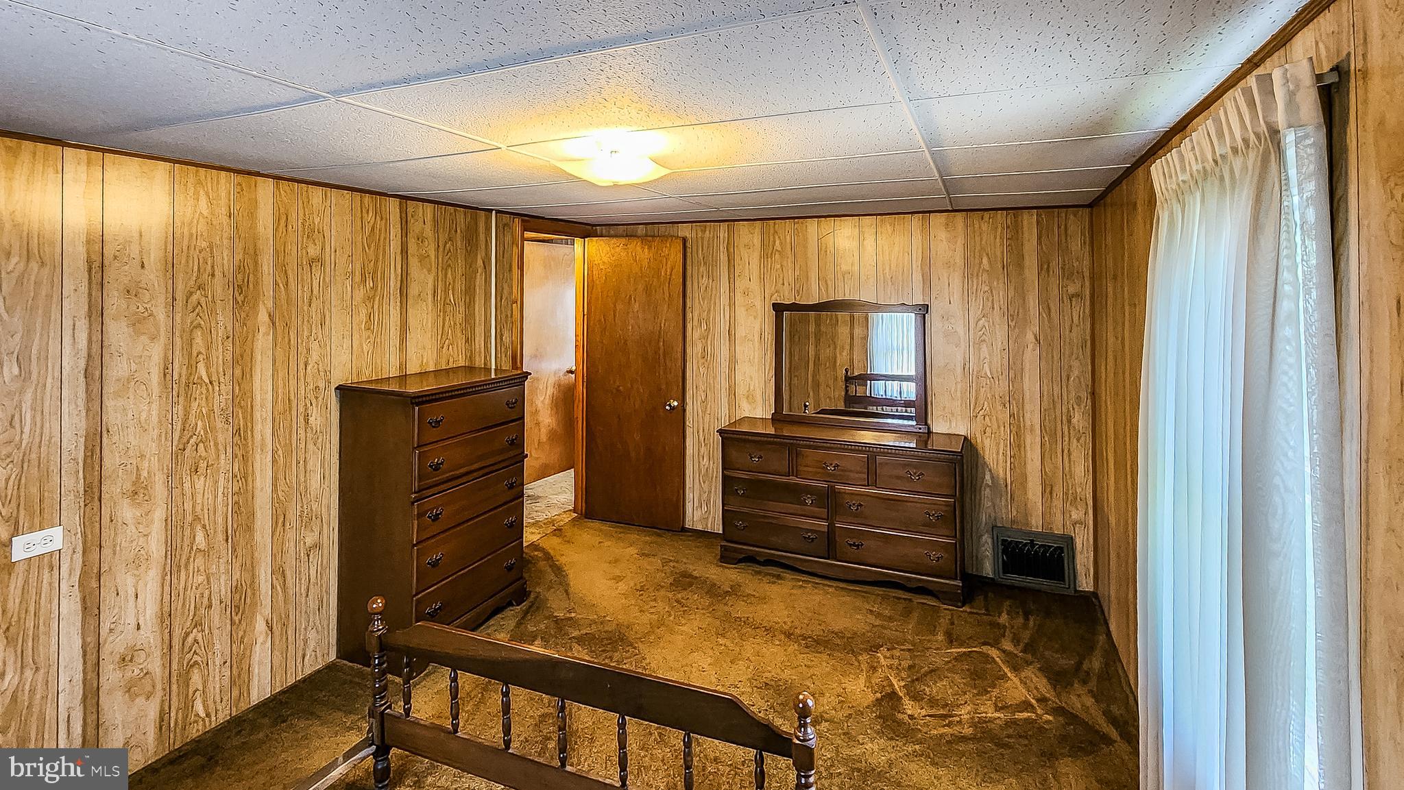 CRESAPTOWN - Residential