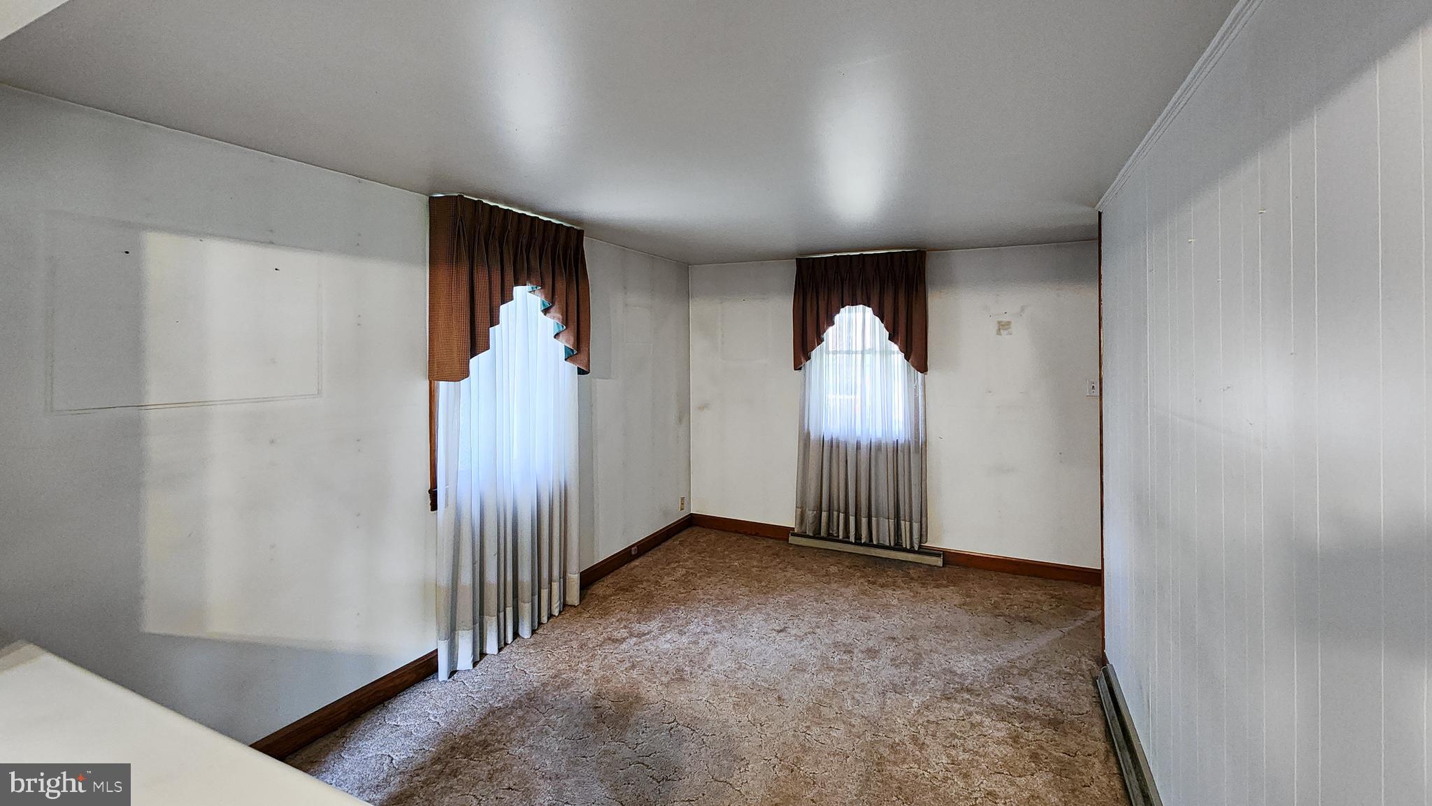 CRESAPTOWN - Residential