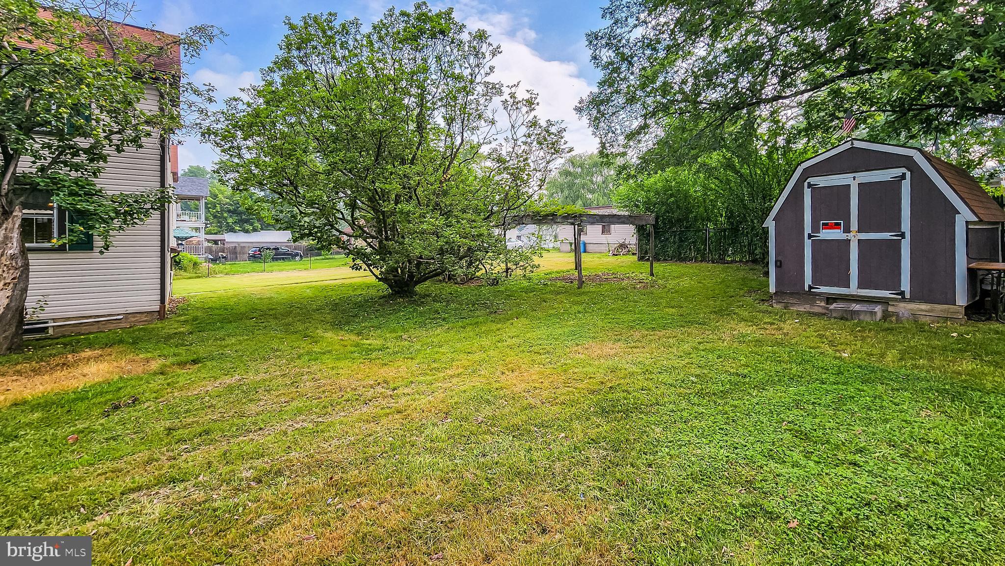 CRESAPTOWN - Residential