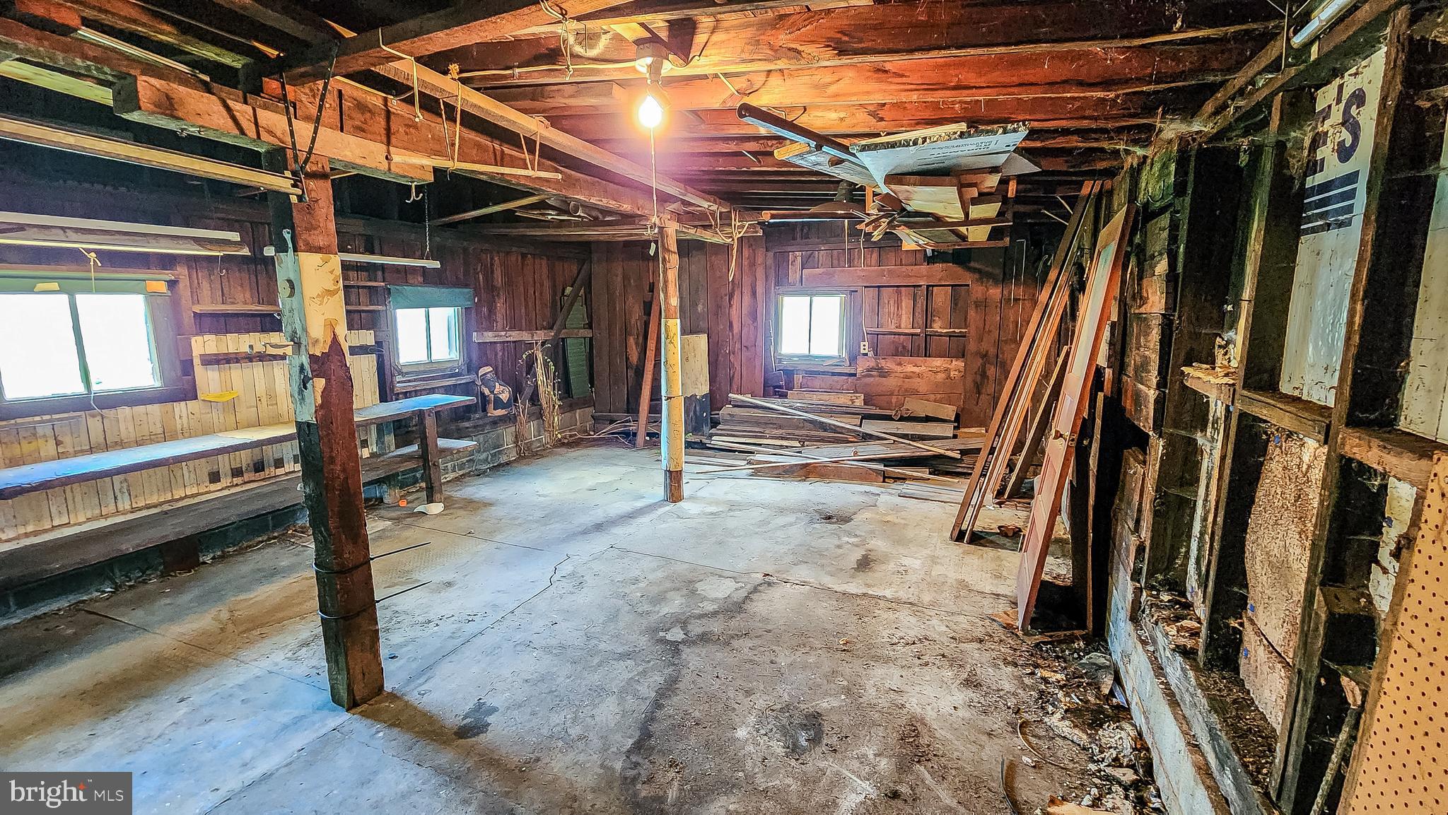 CRESAPTOWN - Residential