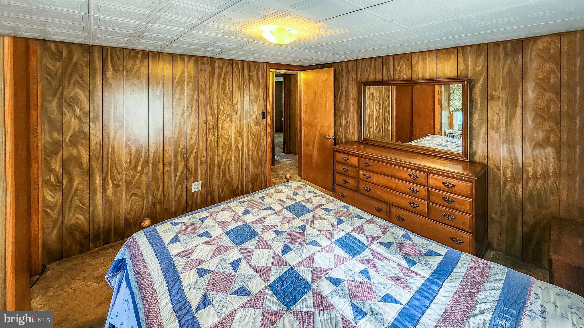 CRESAPTOWN - Residential