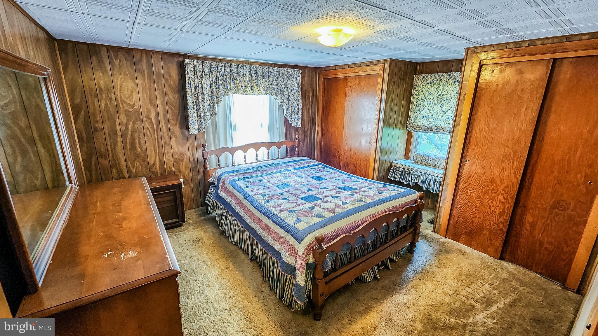 CRESAPTOWN - Residential