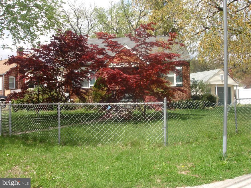 Perfect Lot to build single family home.   Seller has plans for a 3 level colonial at 2400 sqft on the above ground levels.   Could be perfect for first time buyers or great potential for investors to build and sell for large profit.   Call helpful agent for details.   Great location.