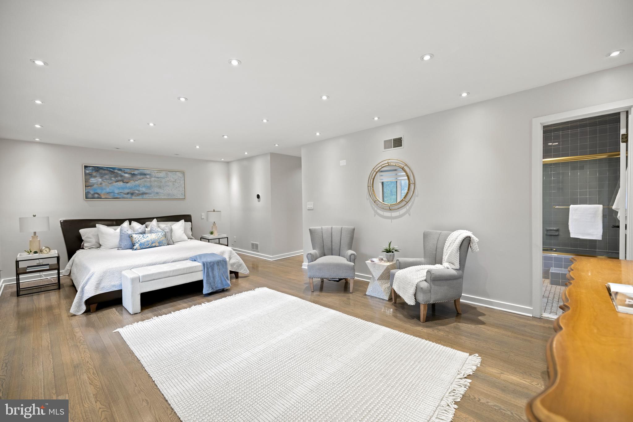 POTOMAC MANOR - Residential