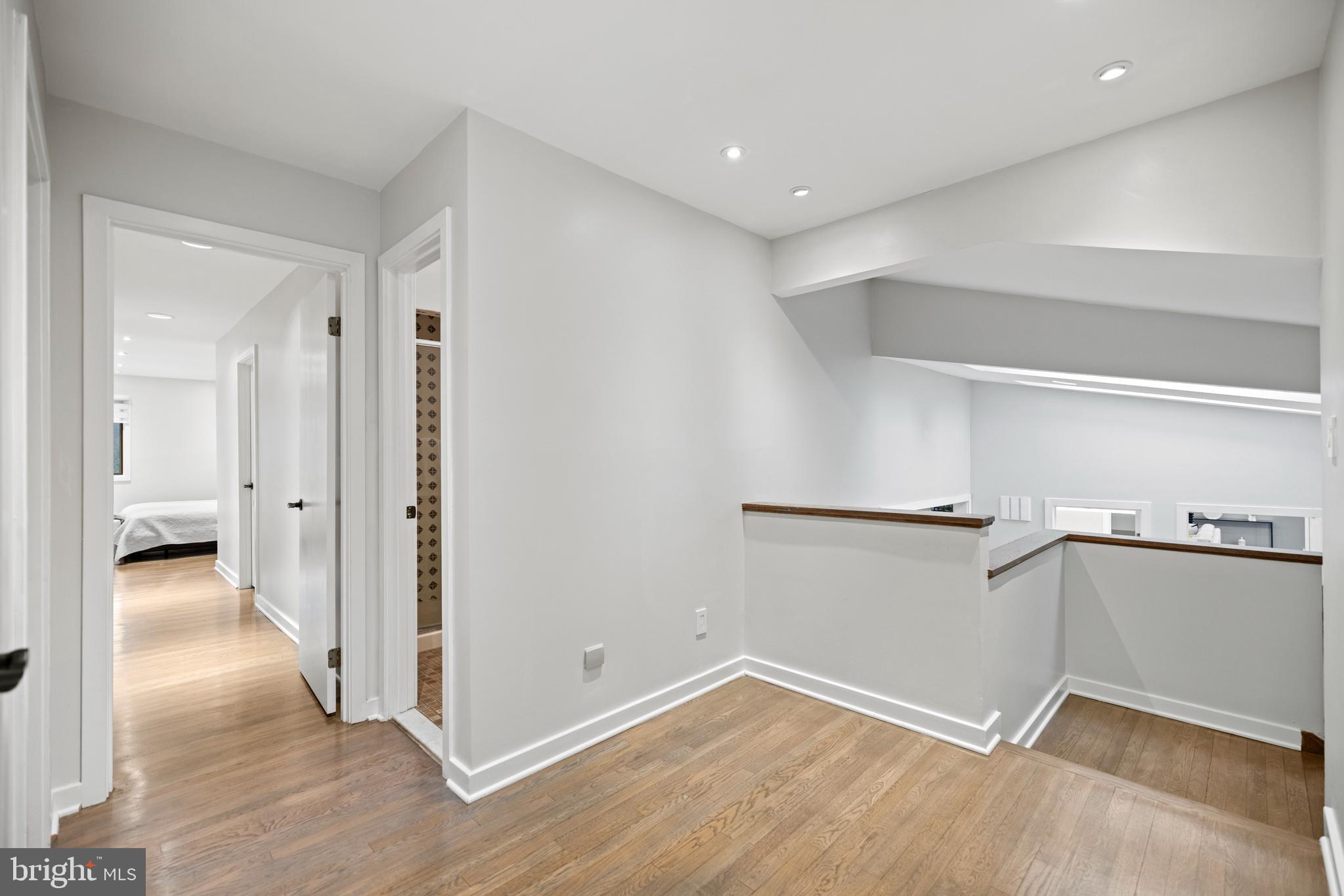 POTOMAC MANOR - Residential