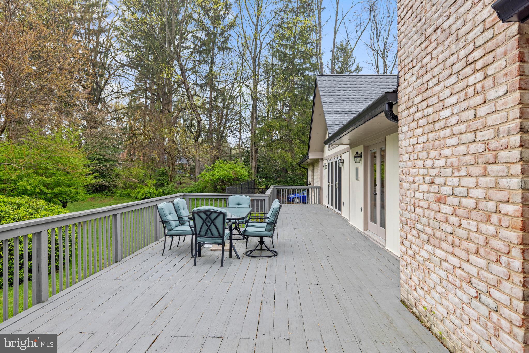 POTOMAC MANOR - Residential