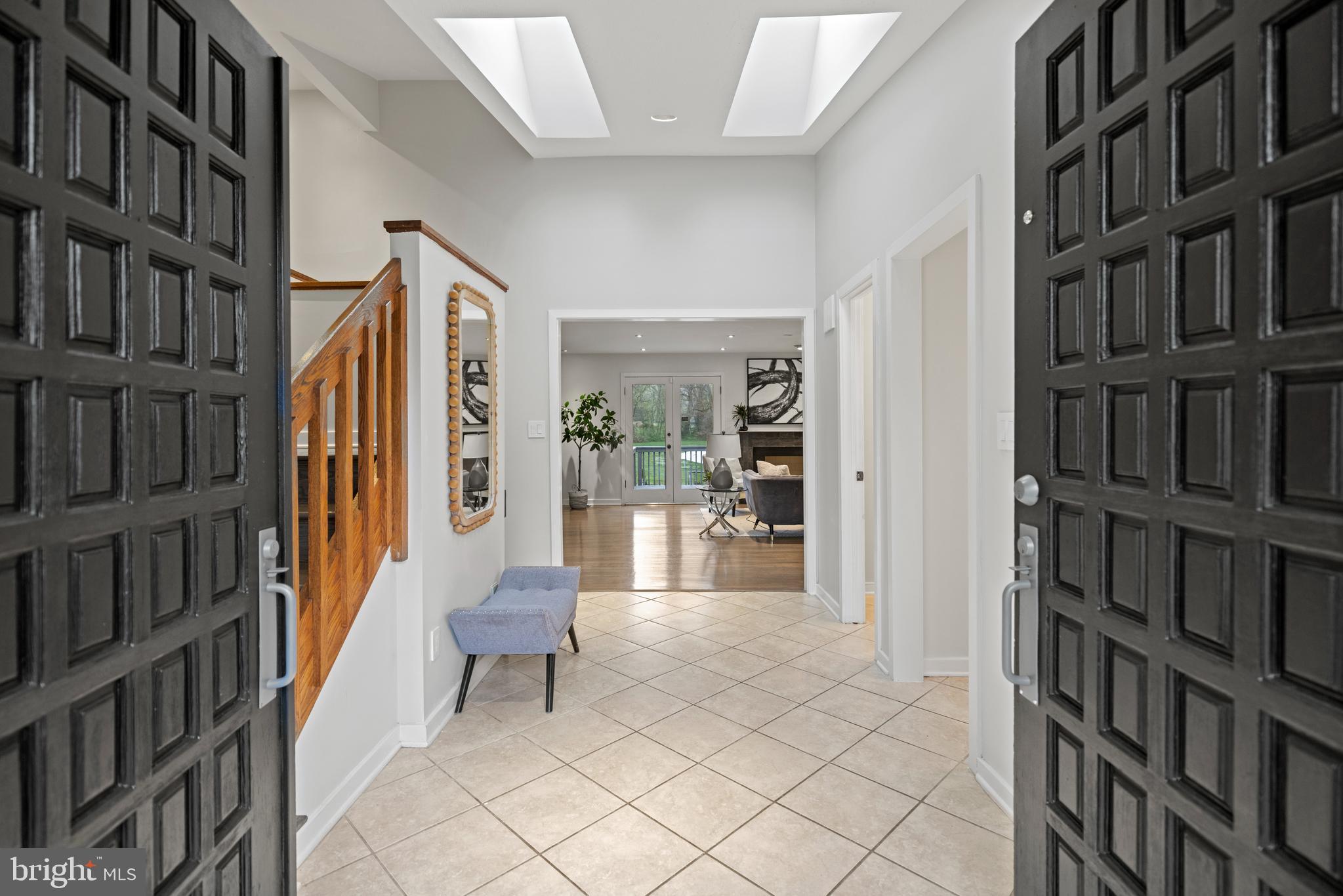 POTOMAC MANOR - Residential