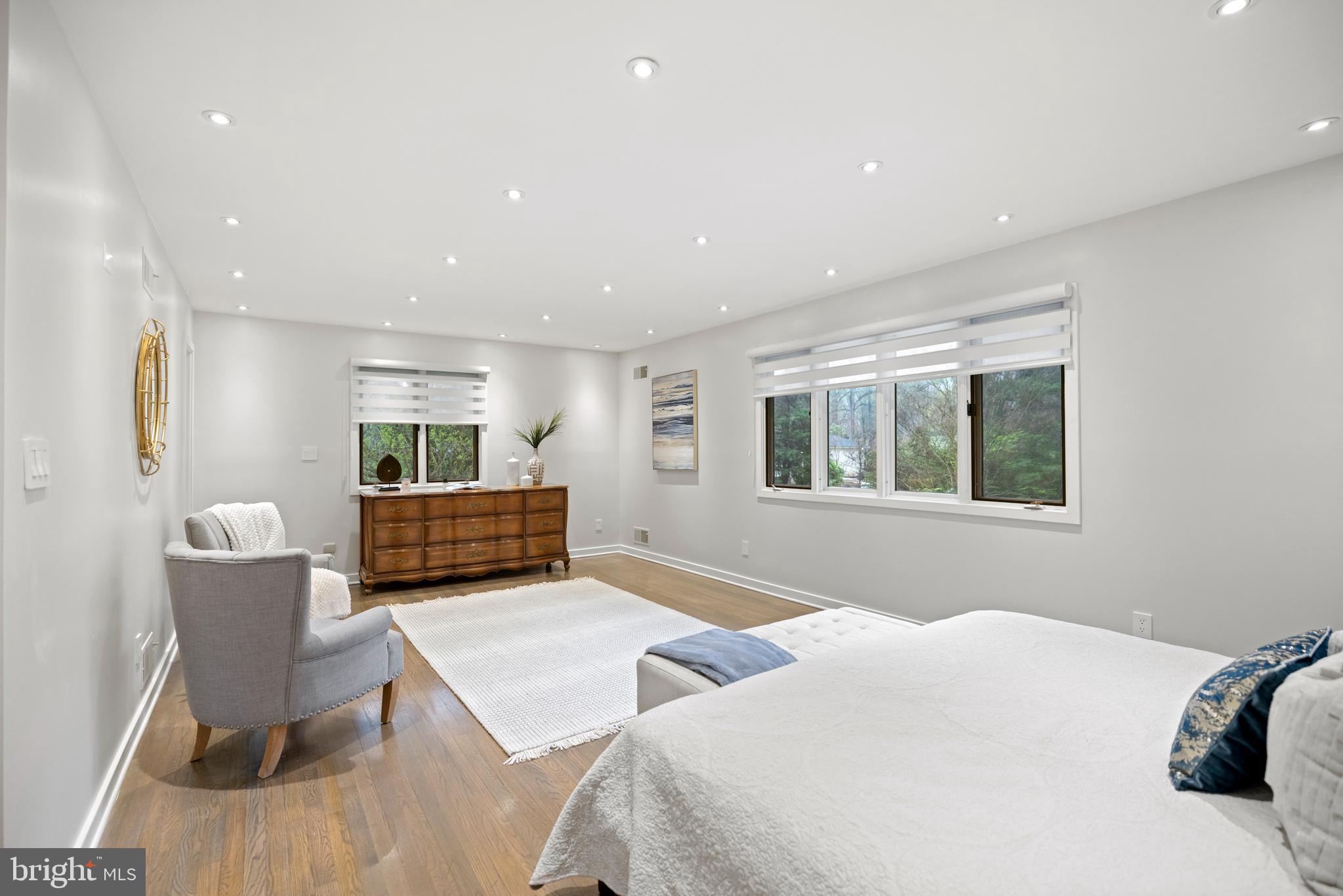 POTOMAC MANOR - Residential