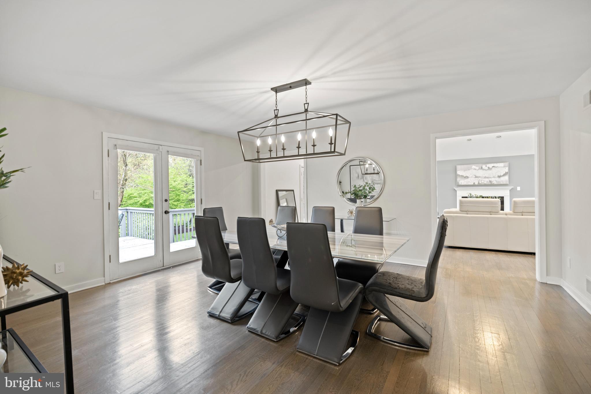 POTOMAC MANOR - Residential