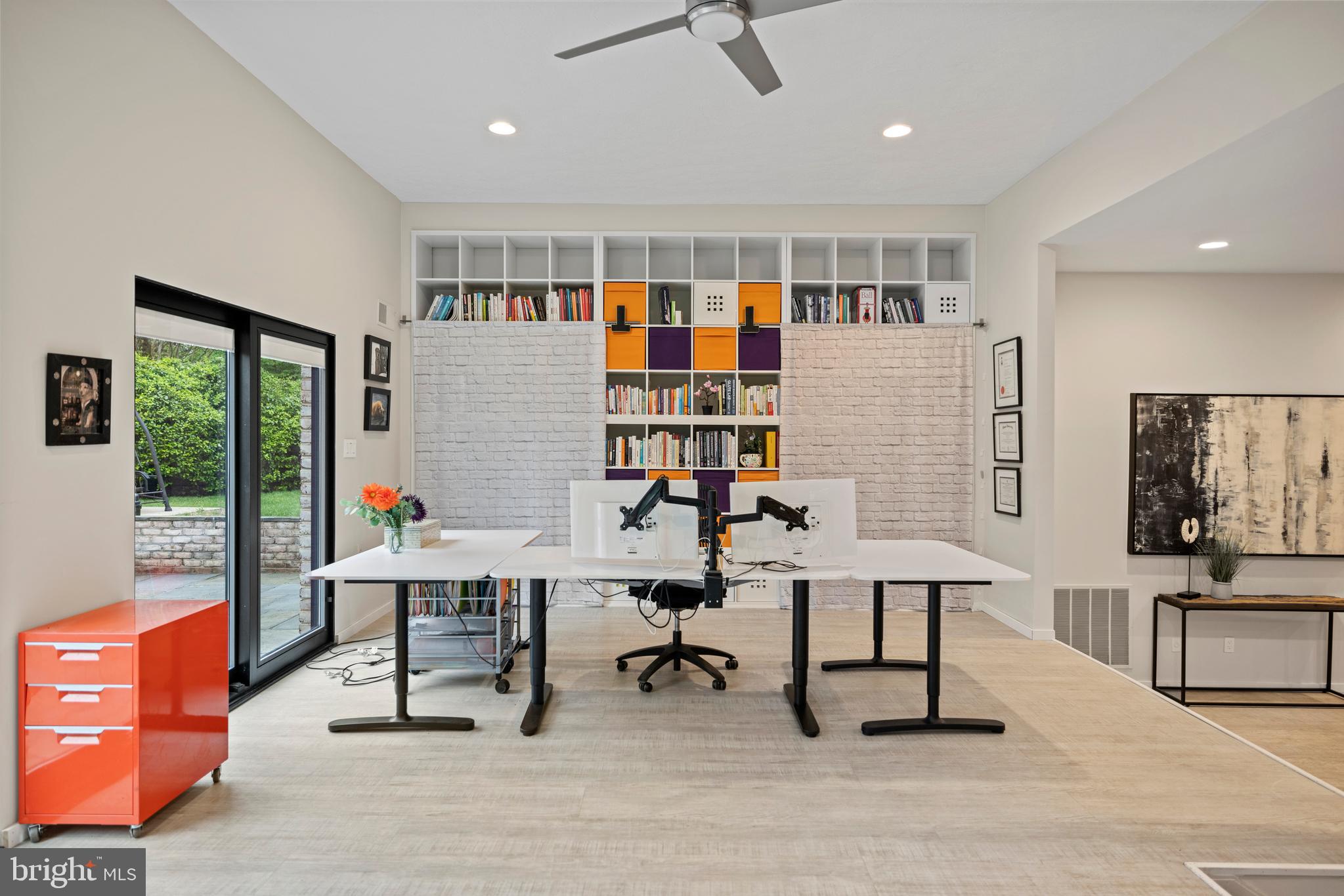 POTOMAC MANOR - Residential