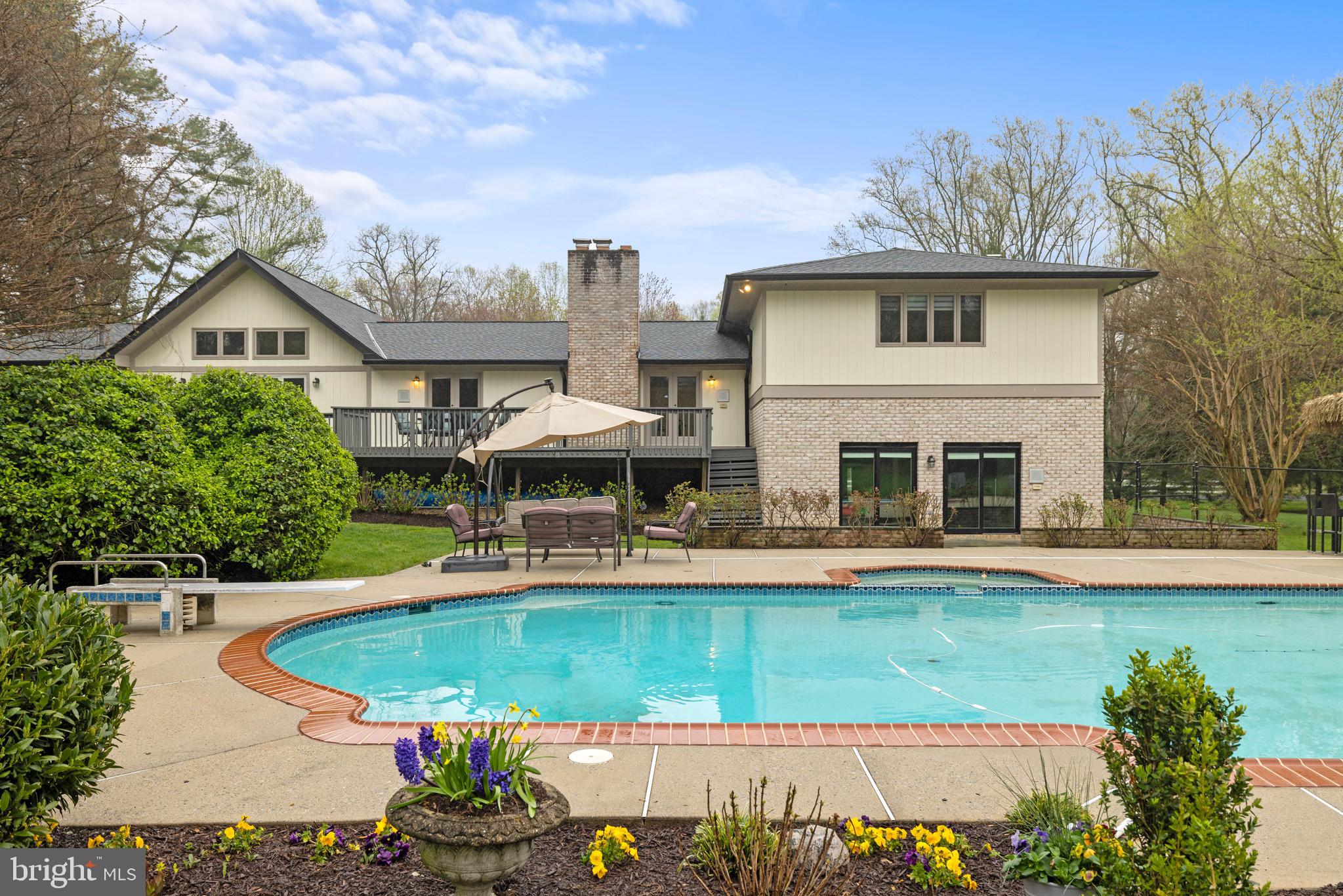 POTOMAC MANOR - Residential