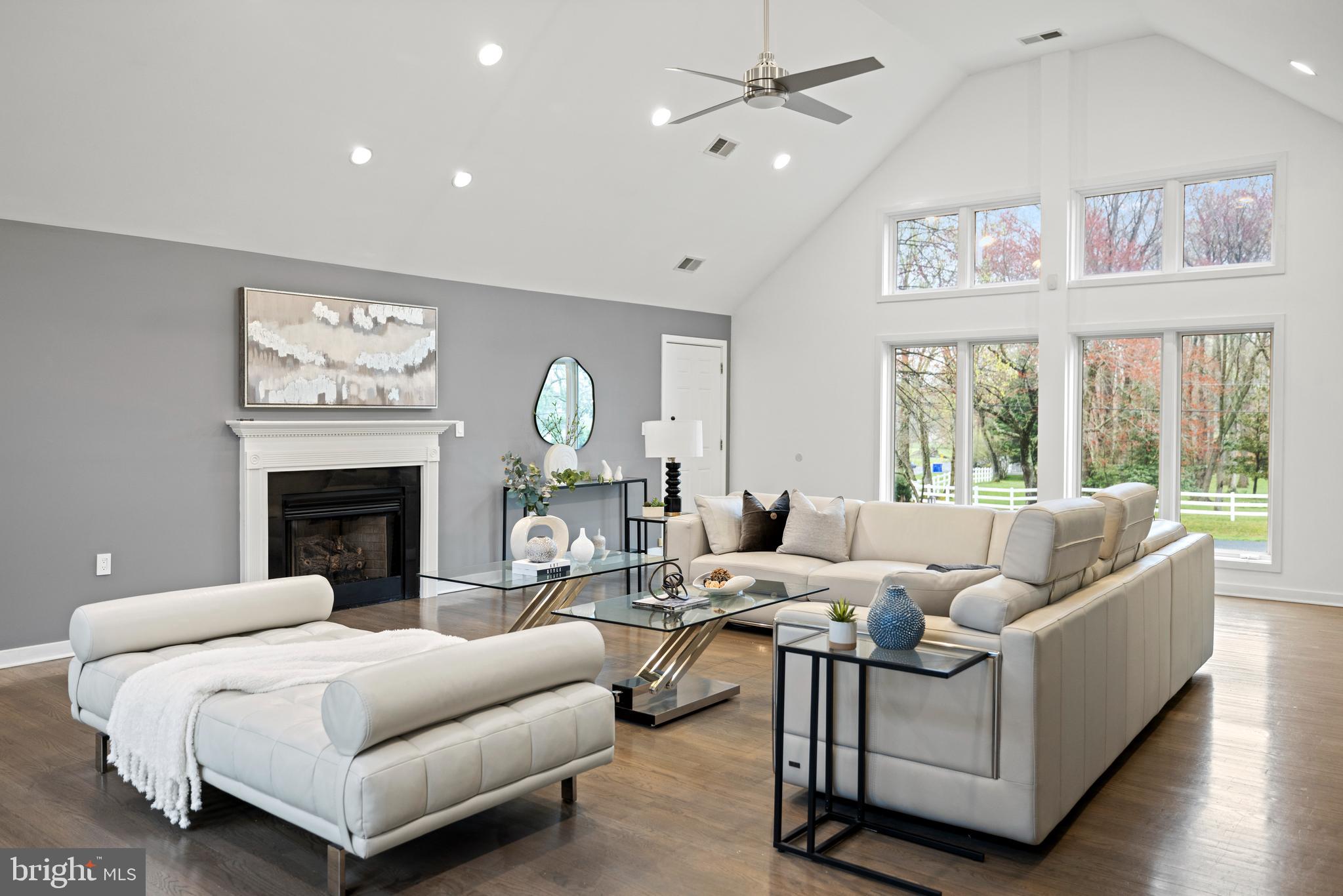 POTOMAC MANOR - Residential