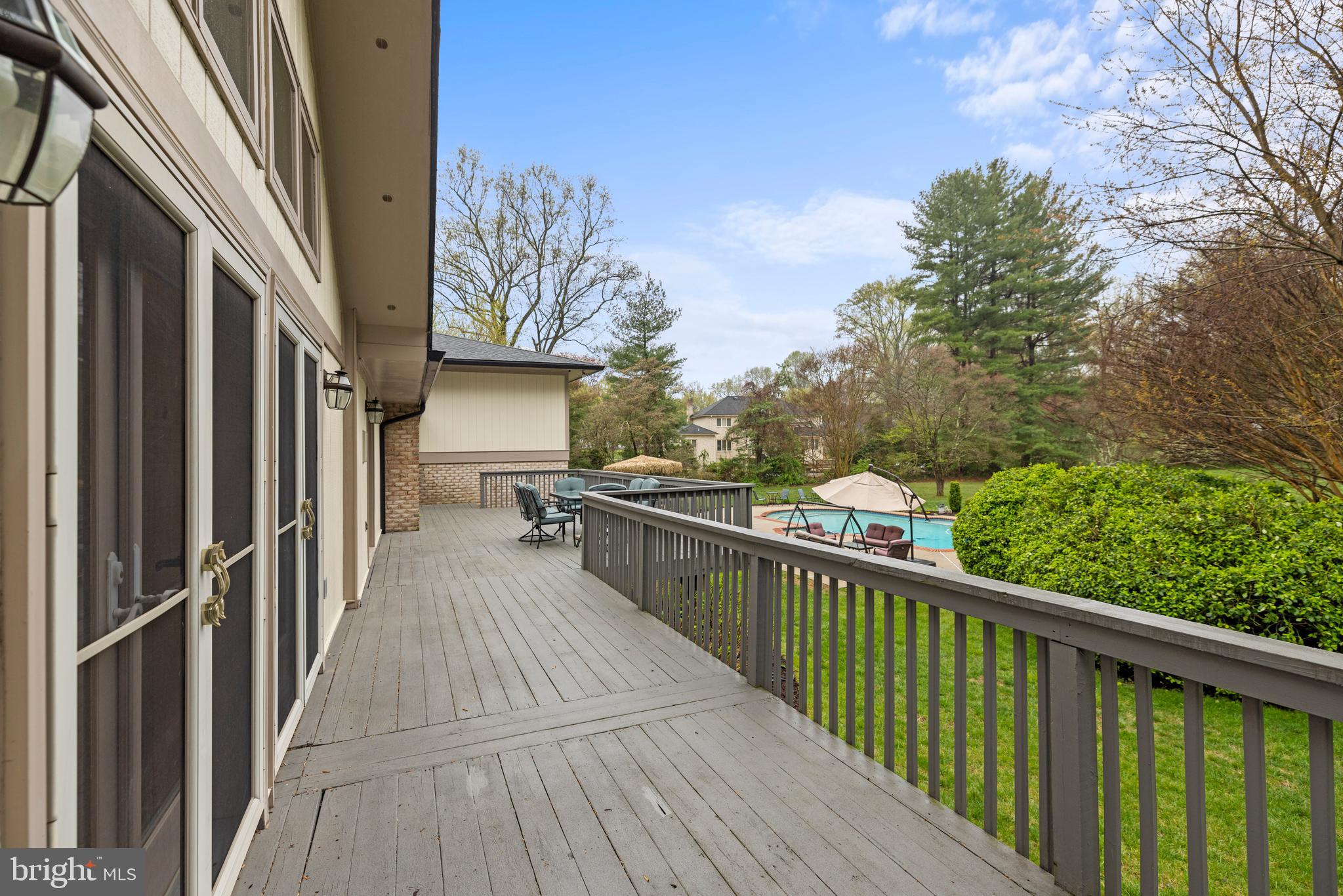 POTOMAC MANOR - Residential