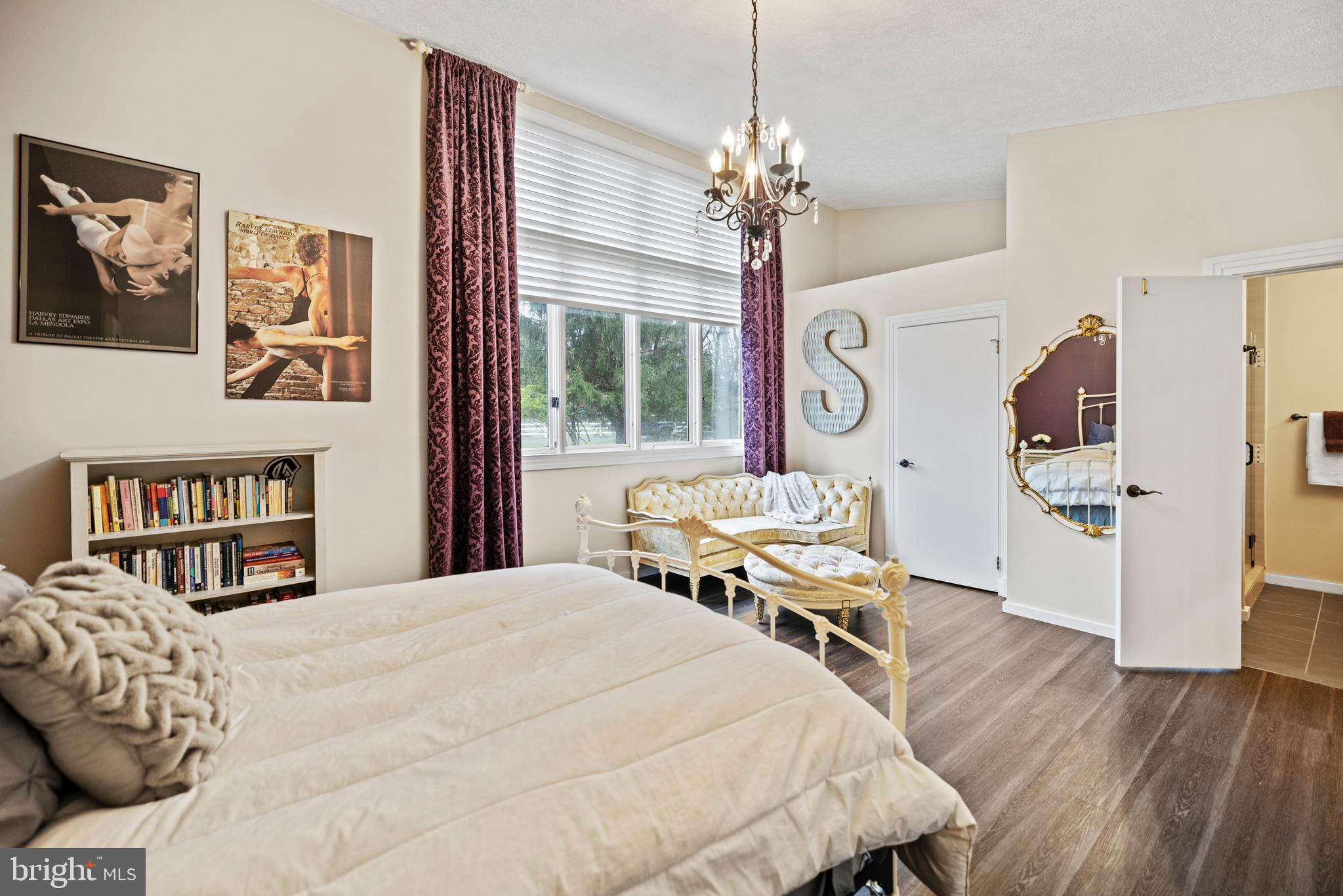 POTOMAC MANOR - Residential