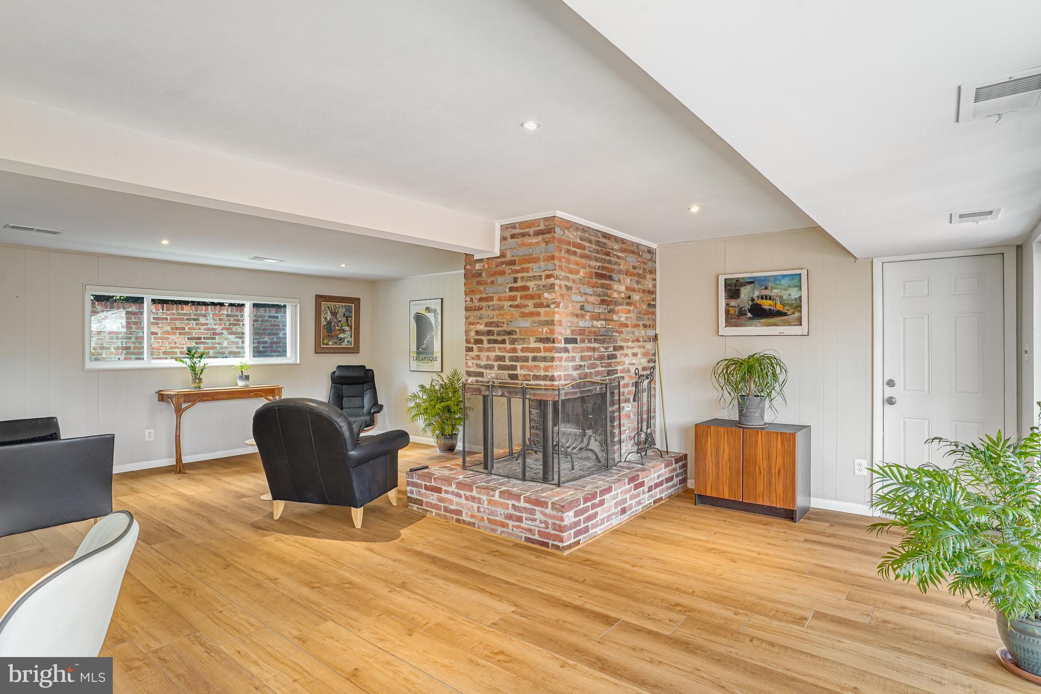 MANTUA - Residential