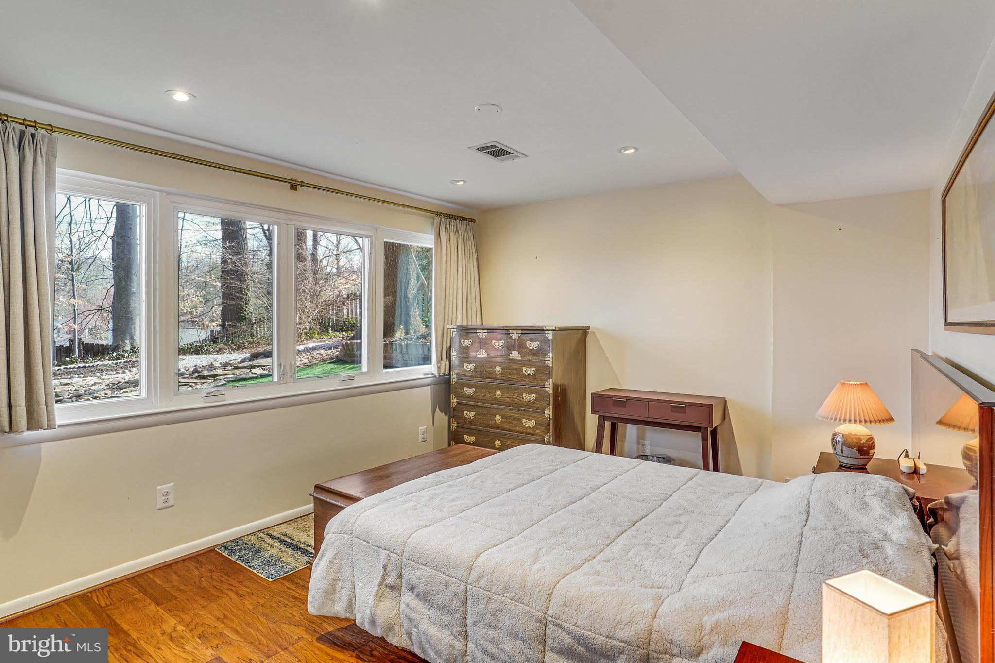 MANTUA - Residential