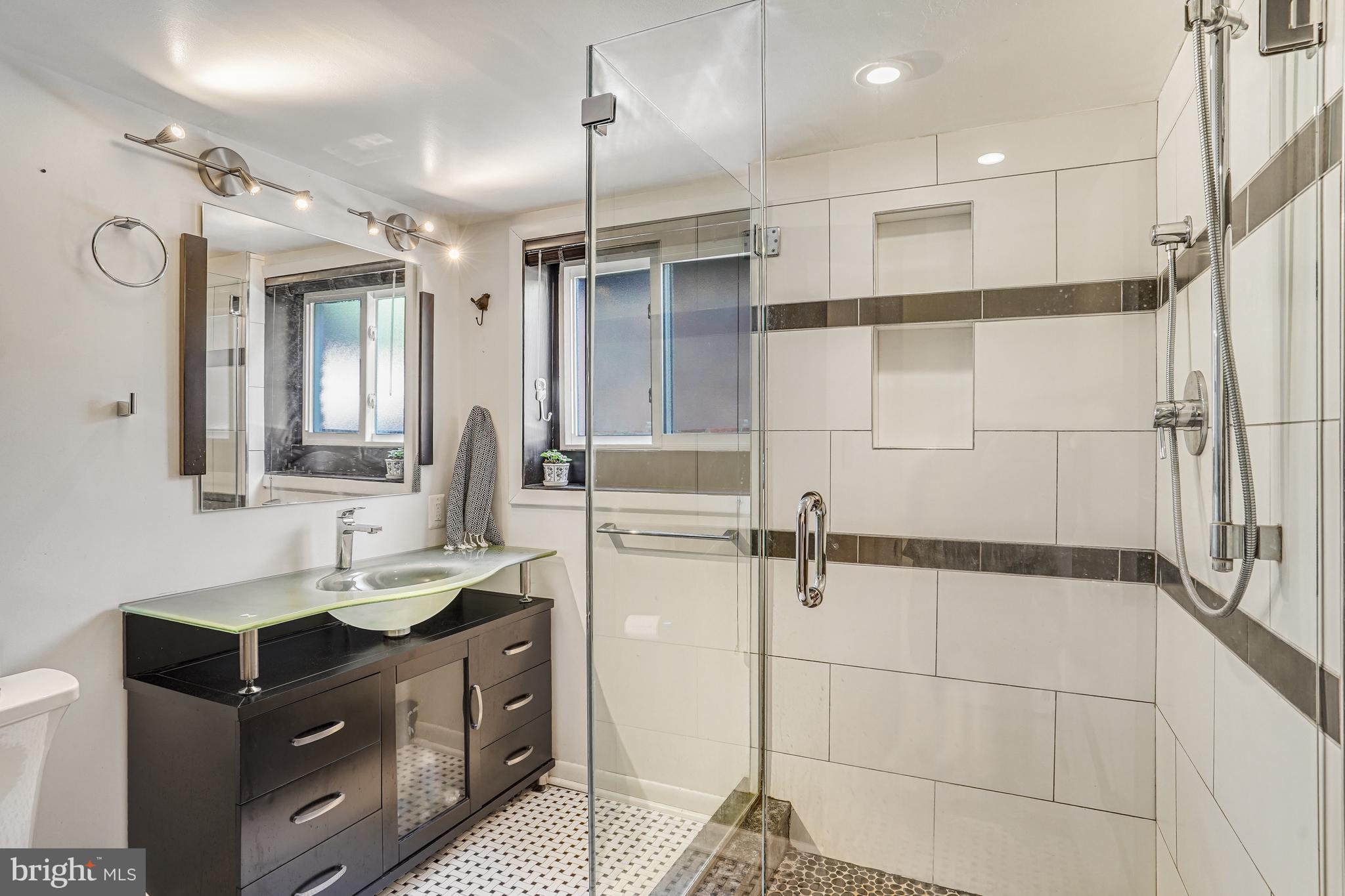 MANTUA - Residential